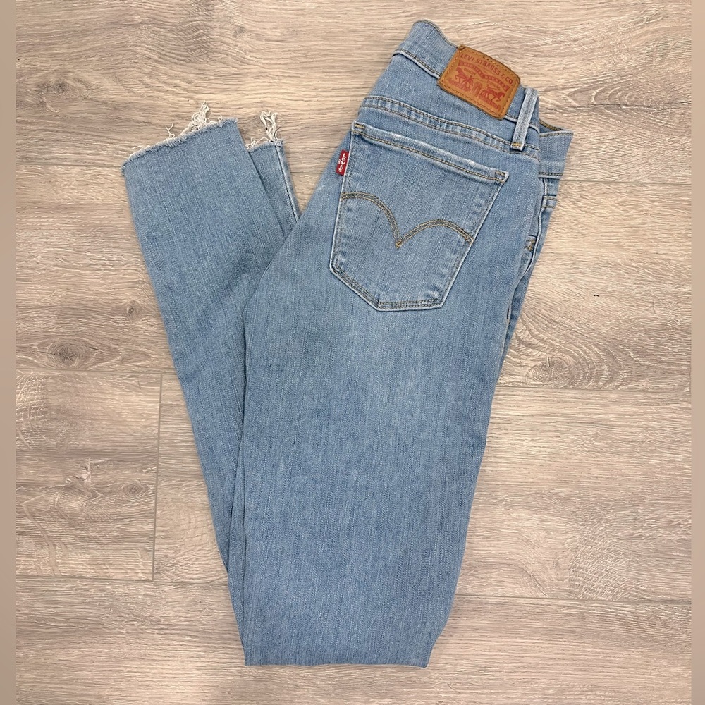 Levi’s Jeans - 26